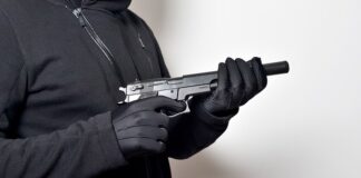 Ile zarabia Security Engineer?