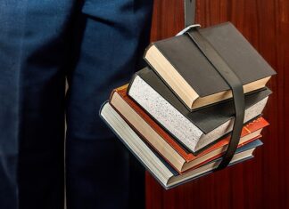 Czy trudno jest zdać egzamin CAE? Czy trudno jest zdać egzamin CAE?