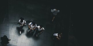 Czy pisać liceum w CV? Czy pisać liceum w CV?