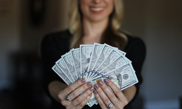 Ile zarabiać żeby dobrze żyć? Ile zarabiać żeby dobrze żyć?