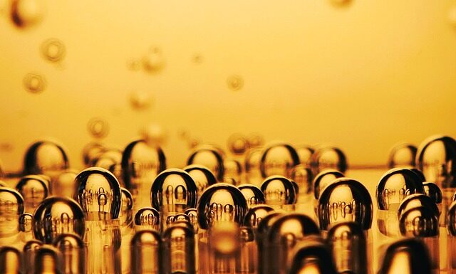 Z czym nie reaguje kwas? Z czym nie reaguje kwas?